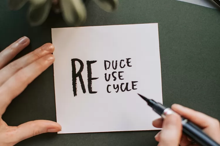 7 Alasan Mengapa Kamu Harus Mendaur Ulang